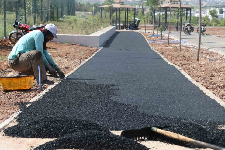 Şanlıurfa’da Yeşil Alan Çalışmaları Sürüyor