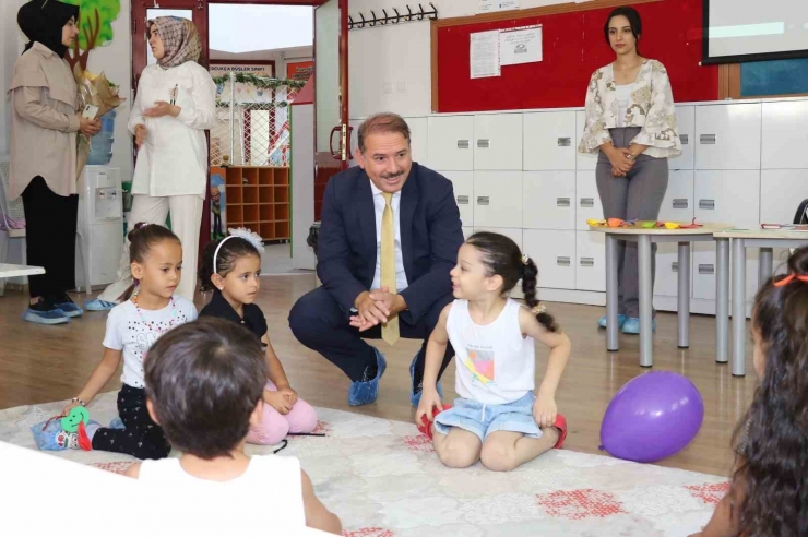 Müdür Tosun, İlkokul Öğrencileriyle Bir Araya Geldi