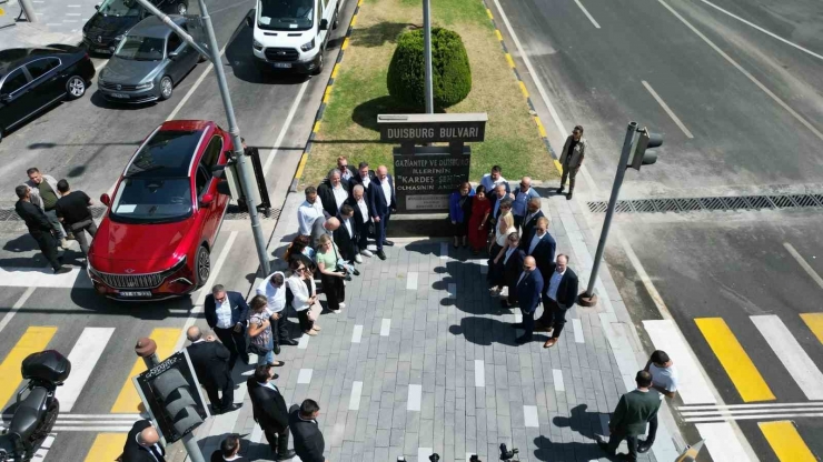 Kardeş Şehir Duisburg Belediye Başkanı Togg İle Gaziantep’i Turladı