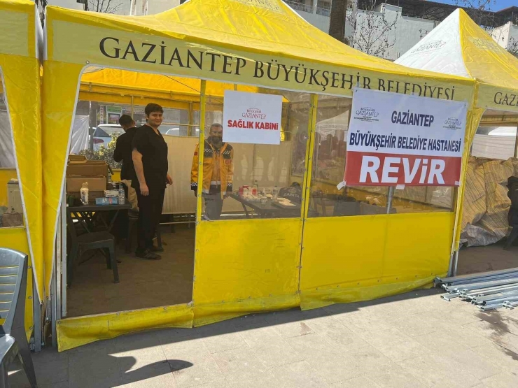 Gaziantep Büyükşehir, Deprem Sonrası Binlerce Vatandaşa Temas Etti