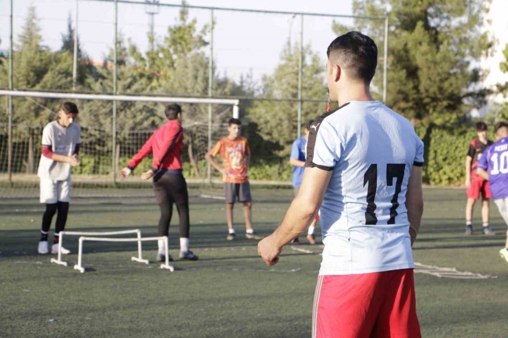 Diyarbakır’da Yetişen Çocuk Ve Genç Futbolcular, Süper Lig Takımlarına Hazırlanıyor