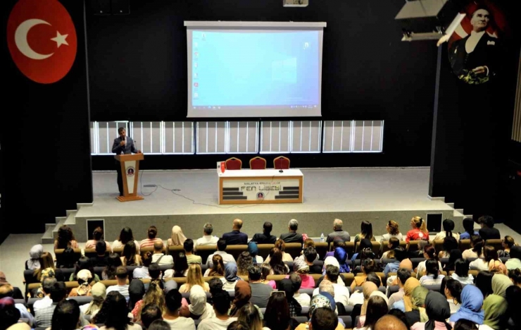 Malatya’da Öğretmenlere Hizmet İçi Eğitim