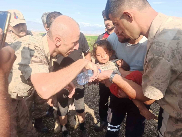 Gaziantep’te Akşam Saatlerinde Kaybolan 2,5 Yaşındaki Çocuk Sabah Bulundu