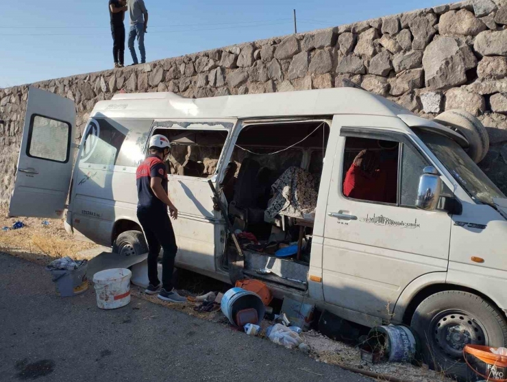 Şanlıurfa’daki Minibüs Kazasında Ölü Ve Yaralıların İsimleri Belli Oldu