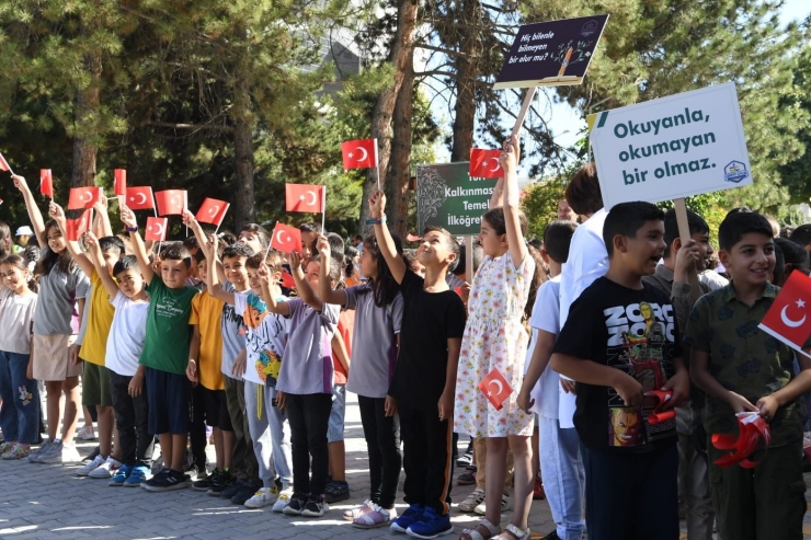 Deprem Bölgesi Malatya’da Yeni Eğitim-öğretim Başladı