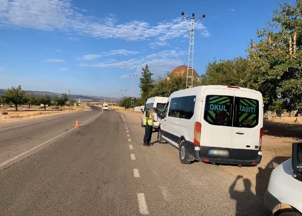 Gaziantep’te Jandarmadan Okul Servis Araçlarına Şok Denetim