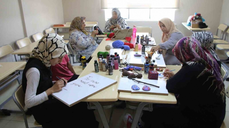 Şanlıurfa’da Kadınların Sosyal Ve Ekonomik Hayatlarına Katkı