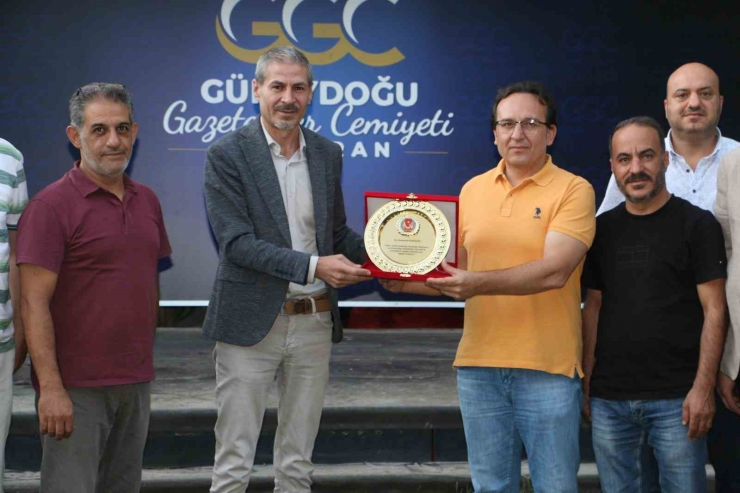 Ggc’den Kızılkaya’ya Plaket