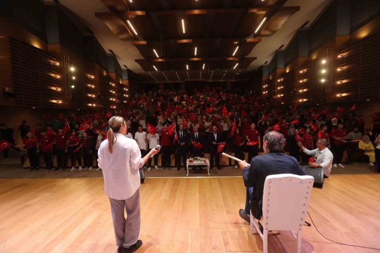 Gazi Torunları Çanakkale Destanını Yerinde Yaşıyor