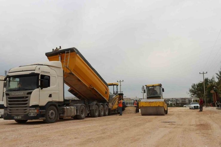 Şanlıurfa Büyükşehir Belediyesinden Asfalt Atağı