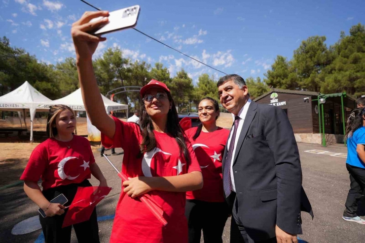 Fadıloğlu, Gençlerle Buluştu