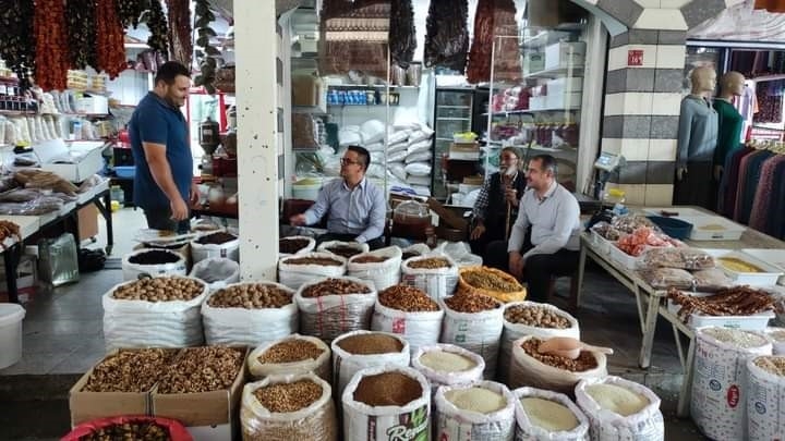 Çermik Kaymakamı Yılmaz, Esnafla Bir Araya Geldi