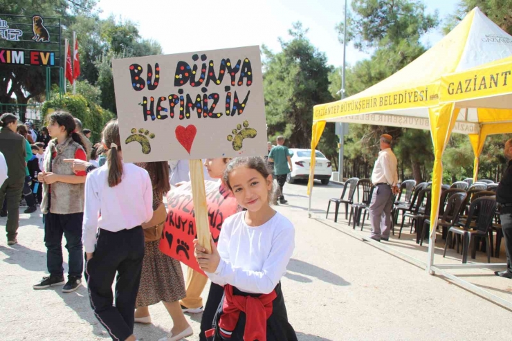 Gaziantep Büyükşehir, Dünya Hayvanları Koruma Günü’nde Farkındalığa Dikkat Çekti