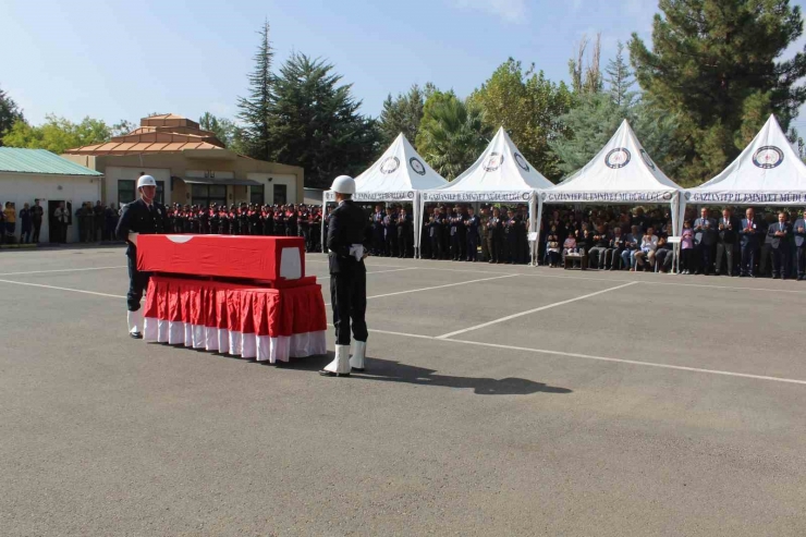 Kazada Şehit Olan Polisin Naaşı Törenle Memleketine Uğurlandı