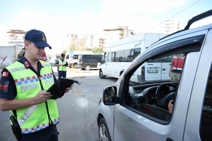 Siverek’te Jandarma Asayiş Ve Yol Denetimi Uygulaması