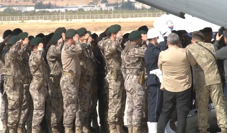 Şehit Özel Harekat Polisinin Naaşı Memleketine Uğurlandı