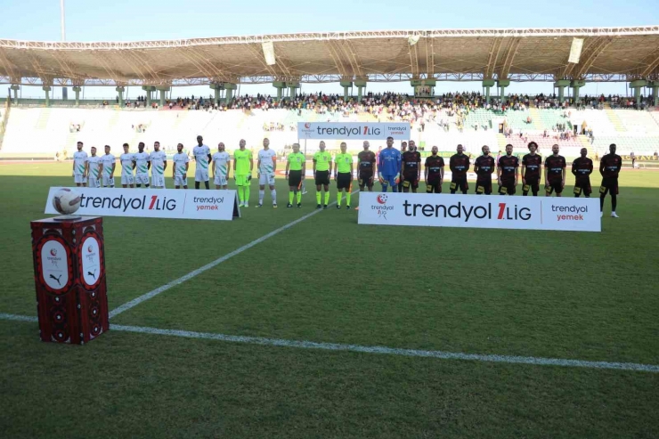 Trendyol Süper Lig: Şanlıurfaspor: 1 - Gençlerbirliğ: 1 (ilk Yarı)