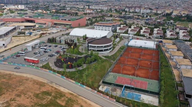 Gaziantep’e 9 Yılda 40 Spor Tesisi Kazandırıldı