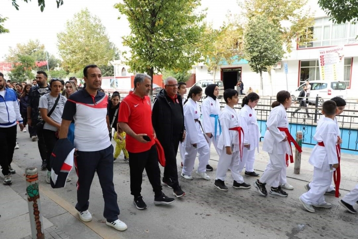 Malatya’da Amatör Spor Haftası Başladı