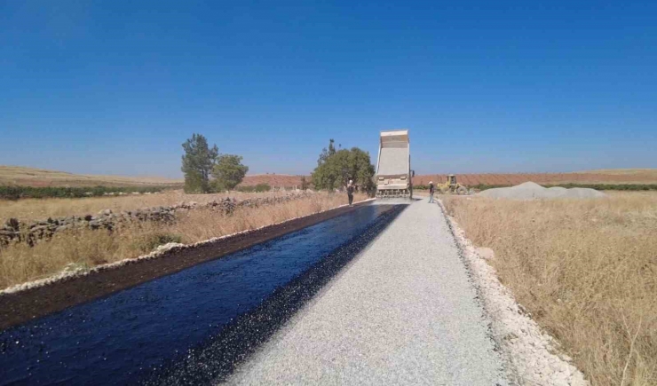 Şanlıurfa Bozova’da Sathi Asfalt Çalışması