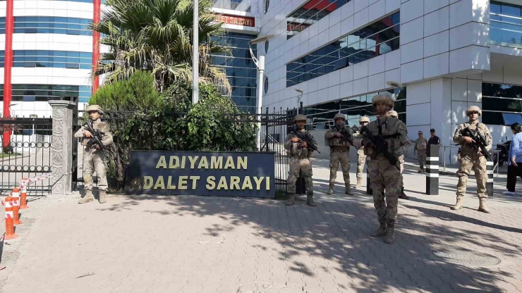 Adıyaman’da Pkk/kck Silahlı Terör Örgütüne Yardım Ve Yataklık Yapanlara Operasyon