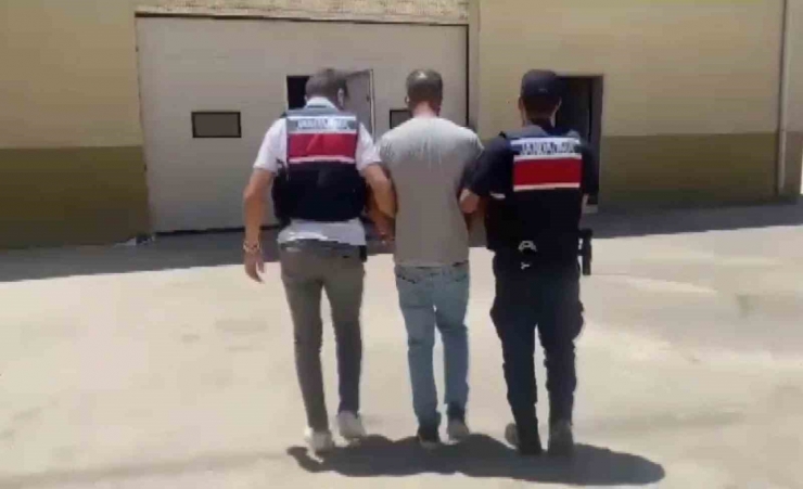Gaziantep’te Göçmen Kaçakçılarına Operasyon: 19 Kişi Tutuklandı