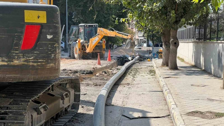 Frıt Projesi İle İçme Suyu Hattı Çalışmaları Devam Ediyor