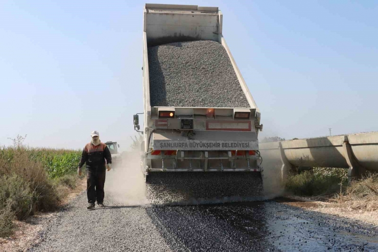 Büyükşehirden Eyyübiye Kırsalında Sathi Asfalt Çalışması