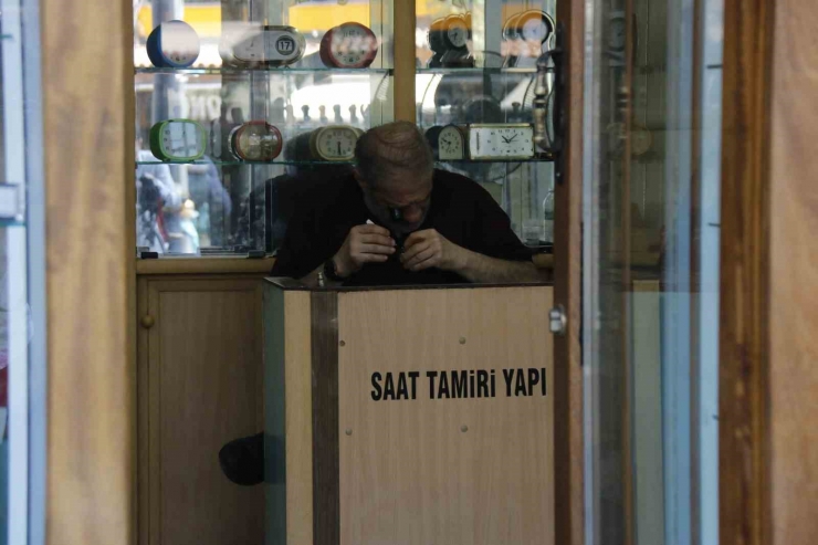 Diyarbakır’da Dört Kuşaktır Zamanı Bu Aile Ayarlıyor