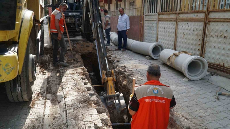 Haliliye’de Üstyapı Çalışmaları İle Yollar İyileştiriliyor