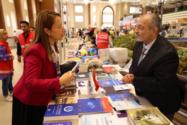 Hkü, Şahinbey Kitap Günleri’nde Kitap Tutkunları İle Buluştu