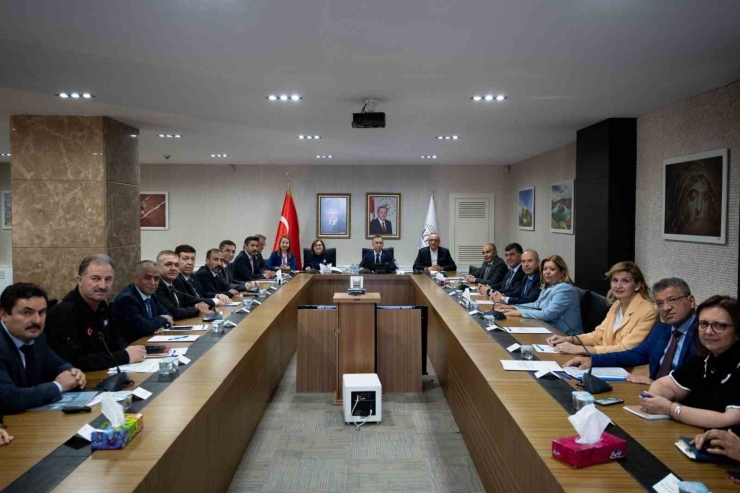 Deprem Süreci Geniş Katılımlı Toplantıyla Masaya Yatırıldı