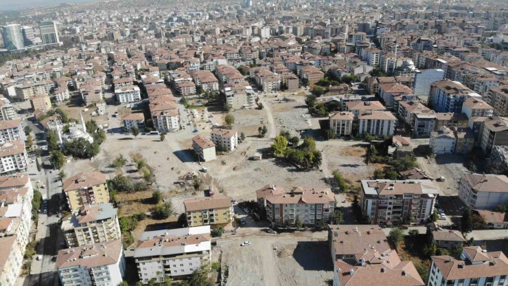 Zaviye Mahallesi Yıkımlardan Sonra Tarlaya Döndü