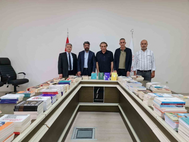 Adıyaman Kültür Ve Turizm Müdürlüğü’nden Kitap Kampanyasına Destek