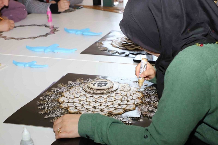 Şehitkamilli Kadınlardan El Sanatları Kursuna Yoğun İlgi