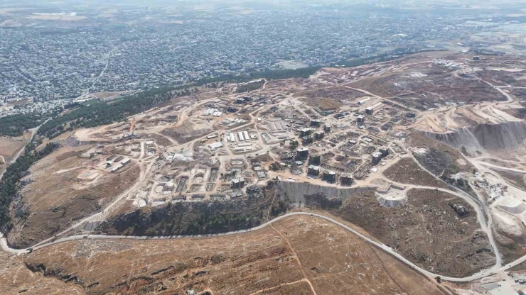 Adıyaman’daki Kalıcı Konutların Alt Yapı İhaleleri Yapıldı