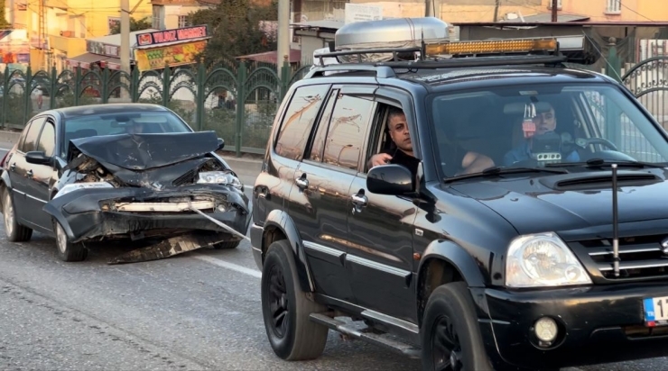 Diyarbakır’da 6 Aracın Karıştığı Zincirleme Kazada 3 Kişi Yaralandı