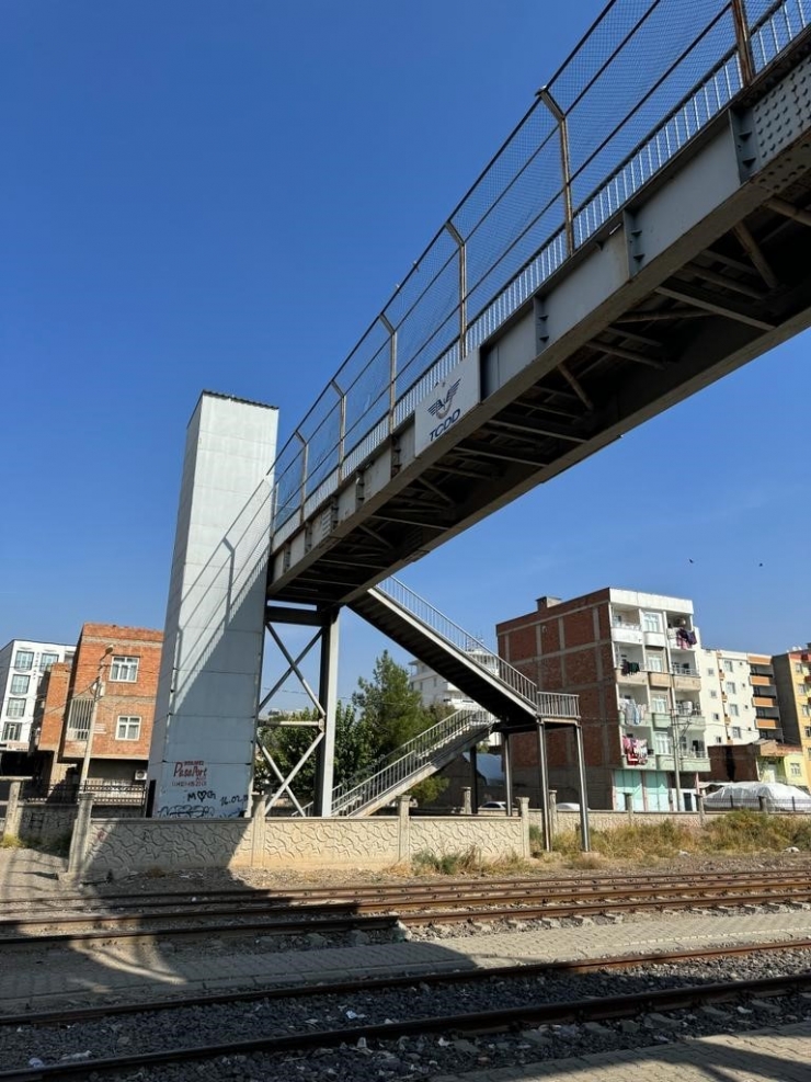 Bismil’de Tren Kazalarının Önüne Geçmek İçin Alt Geçit İhalesi Yapıldı