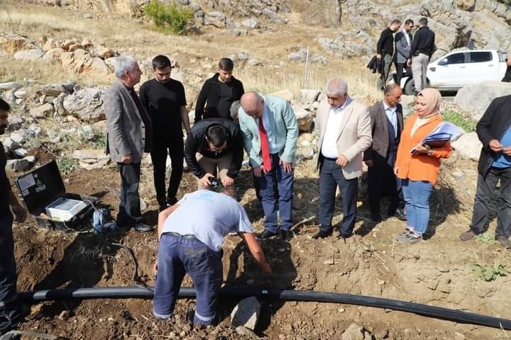 Çermik’te Kuyu Mahallesi’nin Su Sorunu Çözüme Kavuşuyor