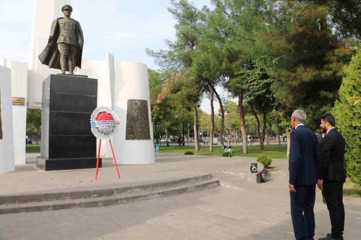 Diyarbakır’da Türk Eğitim-sen Cumhuriyet’in 100. Yılını Kutladı