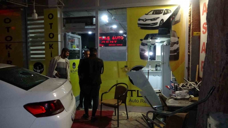 Malatya’da Oto Kiralama Ofisine Silahlı Saldırı: 1 Yaralı