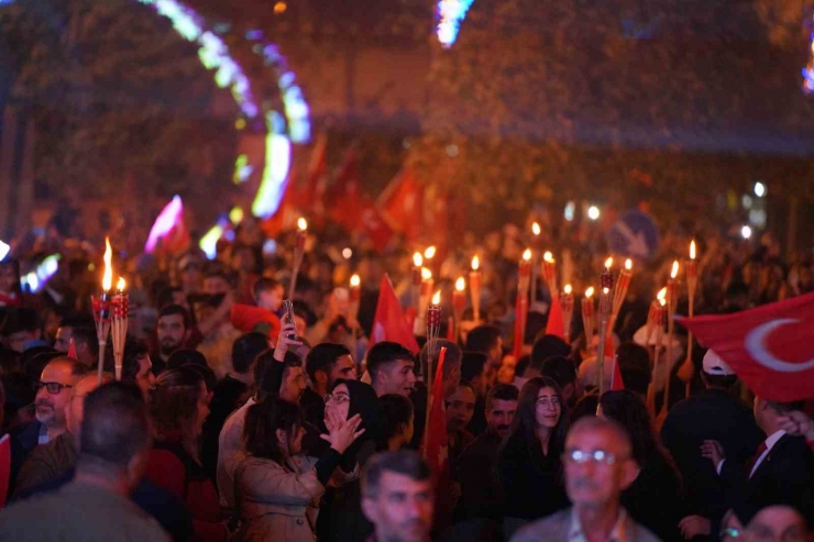 Siverek’te Fener Alayı Yürüyüşü Düzenlendi