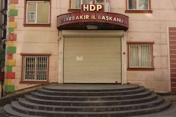 Ailelerin Hdp Önündeki Evlat Nöbeti Bin 522. Gününde