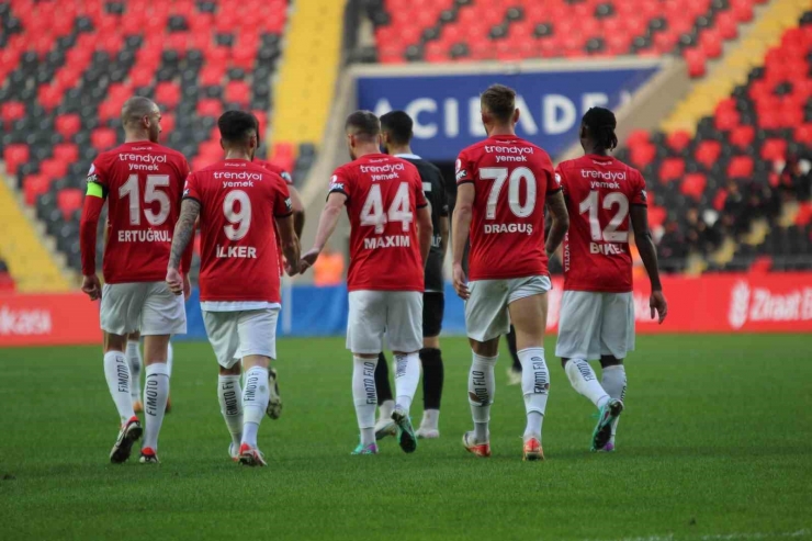 Ziraat Türkiye Kupası: Gaziantep Fk: 4 - Efeler 09 Spor: 0