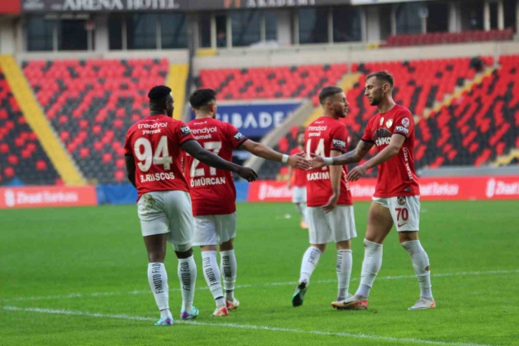 Ziraat Türkiye Kupası: Gaziantep Fk: 4 - Efeler 09 Spor: 0