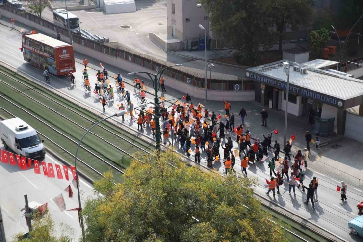 Gaziantep’te Lösemili Çocuklar İçin Farkındalık Korteji