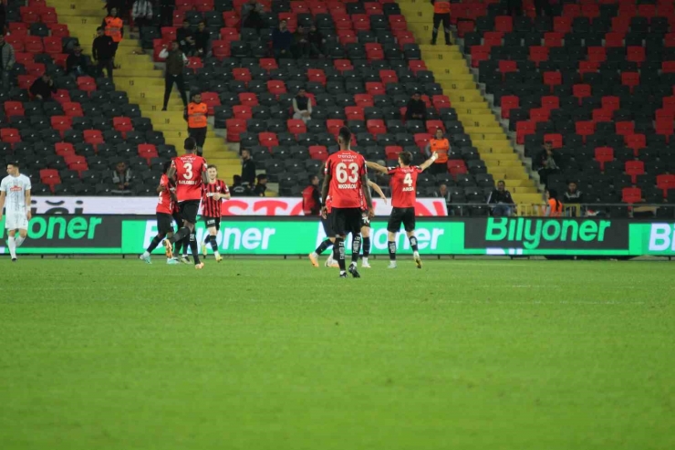 Trendyol Süper Lig: Gaziantep Fk: 2 - Ç.rizespor: 0 (maç Sonucu)