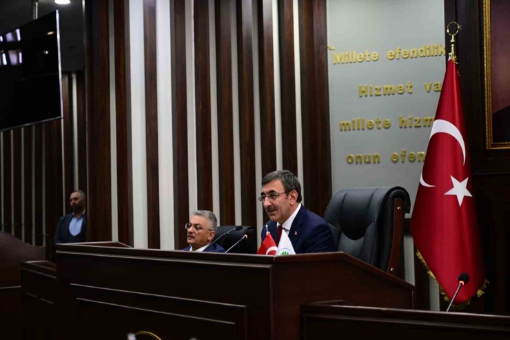 Cumhurbaşkanı Yardımcısı Yılmaz: "deprem Bölgesinde Yaraların Sarılması İçin 3 Trilyon Liradan Fazla Para Harcanacak"