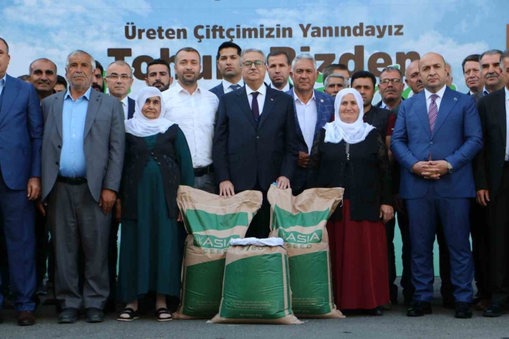 Diyarbakır’da Çiftçilere 13 Milyon Tl Değerinde Kırmızı Mercimek Tohumu Desteği Sağlandı