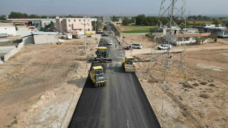 Suruç İlçesinde Yollar Asfaltlanıyor